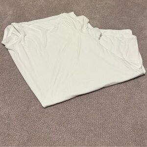 Old Navy Active 3x White Go Dry Ultralite Activewear